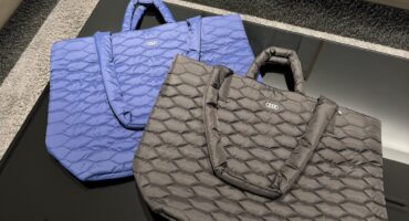 大人気トート新サイズ👜